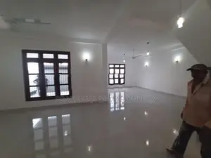 Brand New solid Modern super luxury piliyandala close by