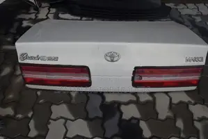 Toyota Mark 2 GX100 Dicky Door