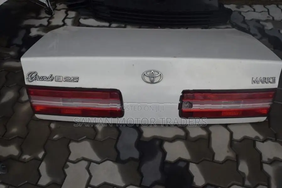 Toyota Mark 2 GX100 Dicky Door