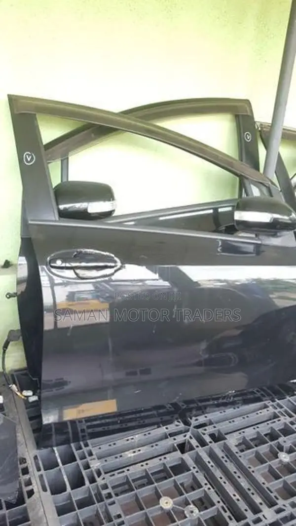 Toyota Vitz KSP90 Door panel