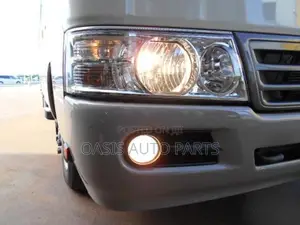 Toyota Coaster Bus Fog Lamp Pair (Halogen 55 Watt)