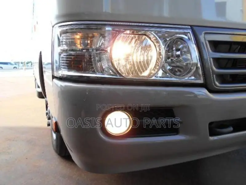 Toyota Coaster Bus Fog Lamp Pair (Halogen 55 Watt)