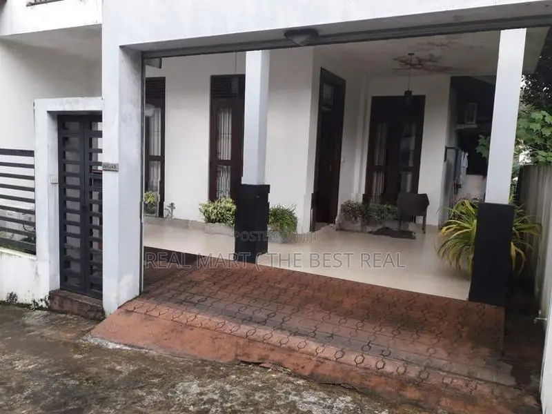 Malabe : 3BR A/C (9.9P) Furnished Luxury House for Sale