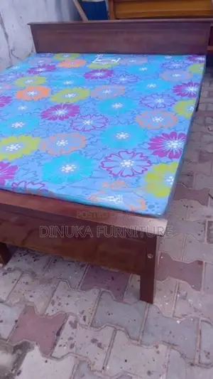 Bed 6ft *5FT