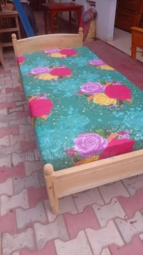Single Bed 6ft *3ft with Mattress