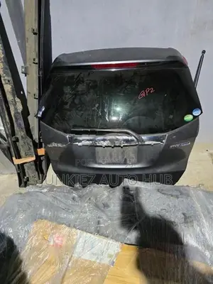 Honda Fit Shuttle Gp2 Dicky Door