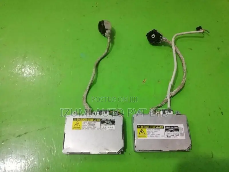 Toyota Xenon Head Light Ballast Set for HID Lamps