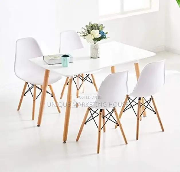 White & Blk Eggy Dinning Sets
