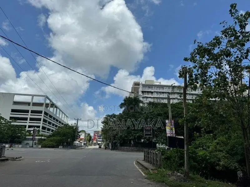 Commercial Land for Sale - Battaramulla