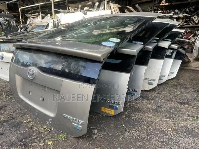 Toyota Prius 20 Dicky Doors