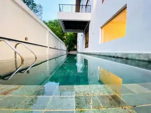 Swim Pool With Luxury House & 30 P Sale At Pelawatha