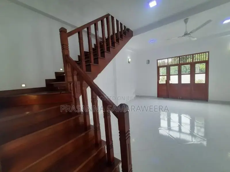 New Solid Modern Super Luxury House-Piliyandala