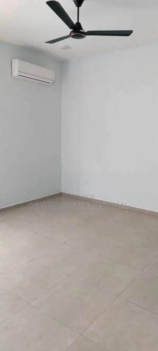 Colombo 6 : Brand New 3 Bedrooms Luxury Apartment for Sale