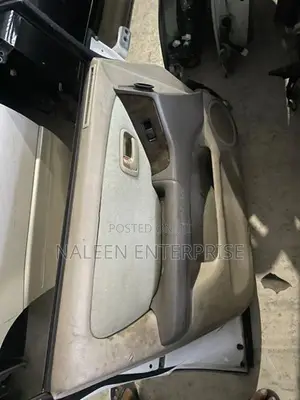 Toyota Harrier MHU38 Doors And Parts