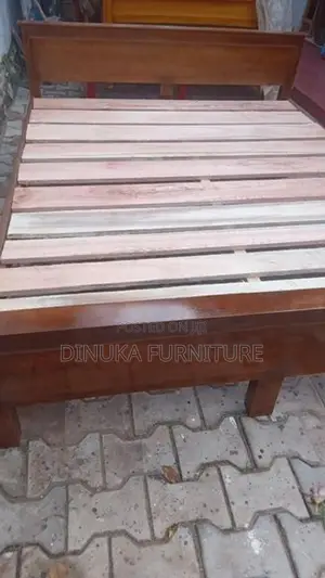 Bed 6ft *5ft