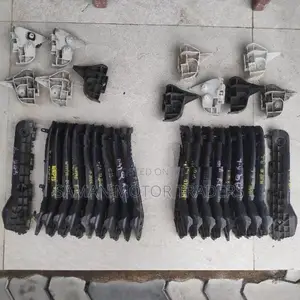 Toyota Aqua Retainer