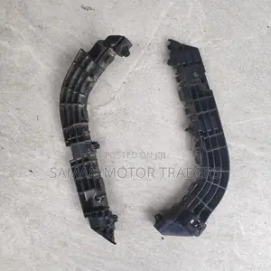 Suzuki Spacia MK53 Retainer