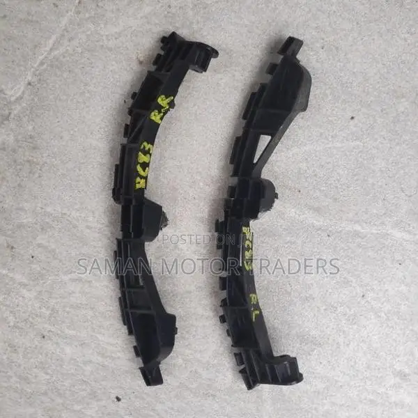 Suzuki Swift RS Retainer