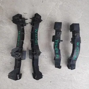 Toyota Prado Trj150 Retainer