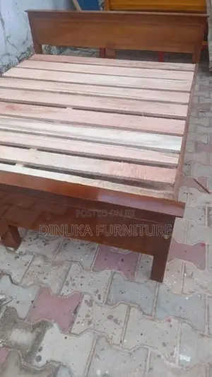 Bed 6ft *5ft