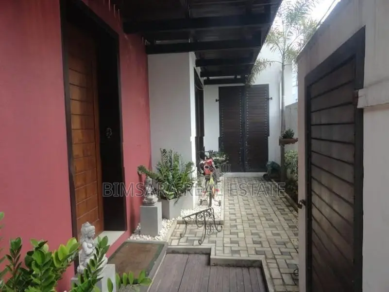 Luxury 4Br Furnished House for Rent in Mirihana, Nugegoda (Lh 2911)