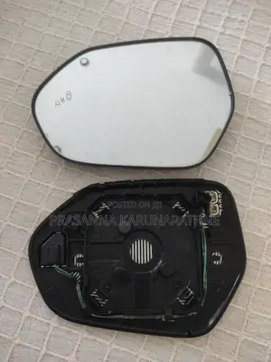Toyota CHR / Prius 50 Side Mirror Lens