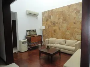 Luxury 4Br Furnished House for Rent in Mirihana, Nugegoda (Lh 2911)