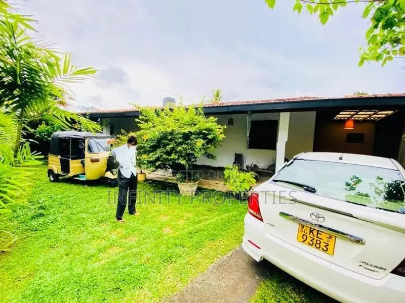 8 P Land Sale At Facing Salawa Road, Nugegoda