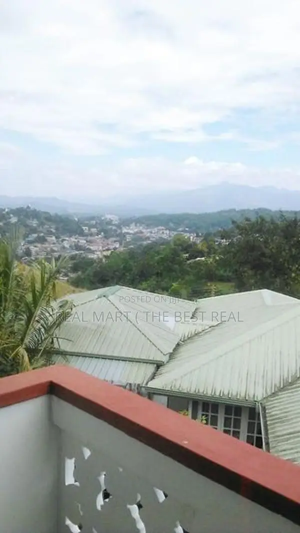 Kandy : 7BR (11.5P) House for Sale at Richman Hill , Hanthana