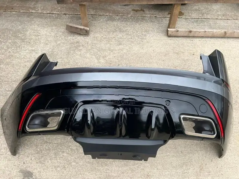 Range Rover Velar L560 Twin Turbo Rear Bumper.