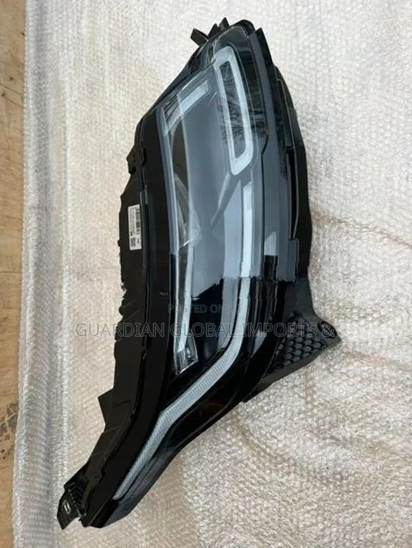 Range Rover Velar LED Headlights