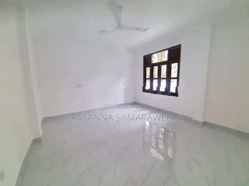 Modern 2 Story House for Sale in Piliyandala