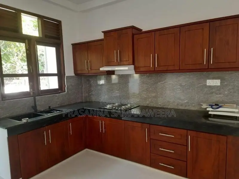 Modern 2 Story House for Sale in Piliyandala