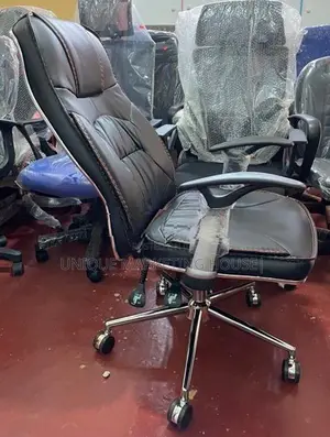 Arm Adjustable Leather Hi-Bk Chair