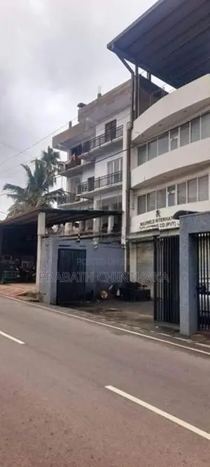 Building for Rent in Nugegoda ( Embuldeniya )