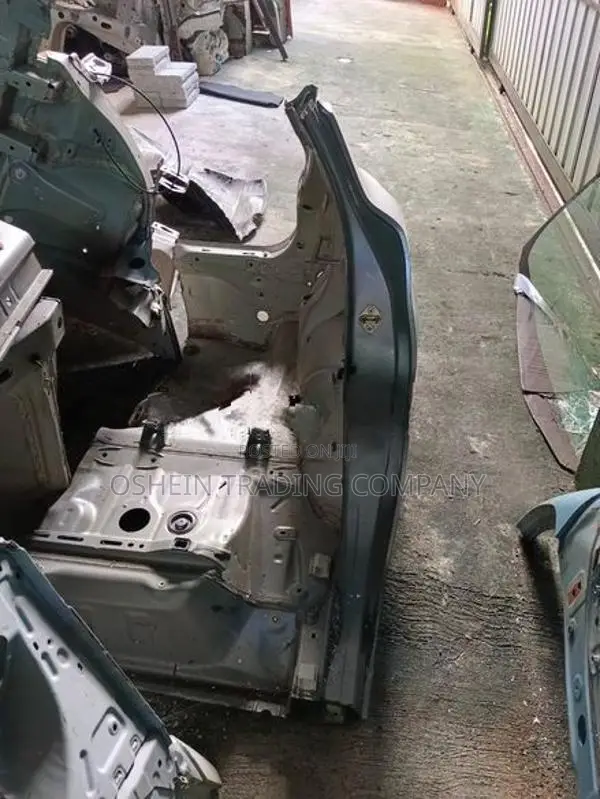 SWIFT RS QUATER CUT
