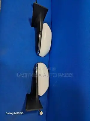 Toyota Pirus W50 Side Mirror L R