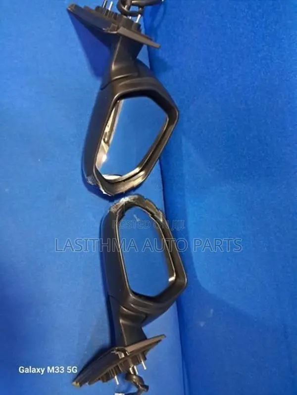 Toyota Pirus W50 Side Mirror L R
