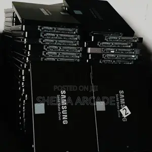 SSD Samsung - 120GB / 240GB 512GB