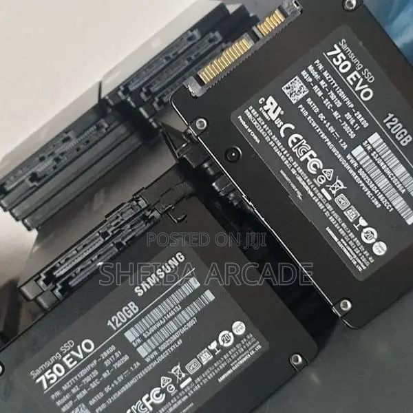 SSD Samsung - 120GB / 240GB 512GB