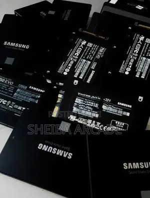SSD Samsung - 120GB / 240GB 512GB
