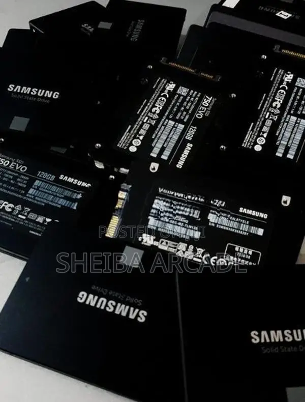 SSD Samsung - 120GB / 240GB 512GB