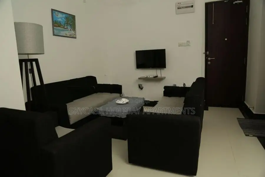 Holiday 3 Bedroom Luxury Apartment at Border of Dehiwala
