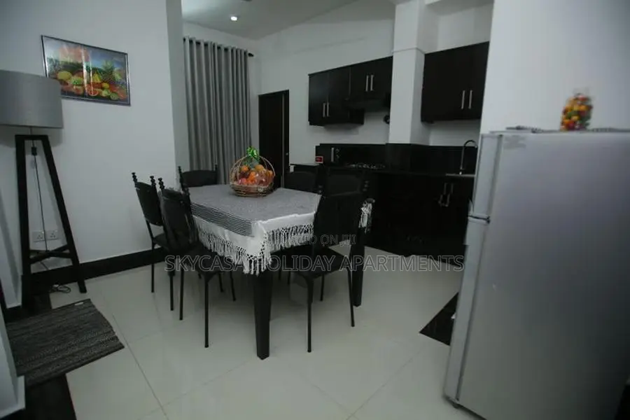 Holiday 3 Bedroom Luxury Apartment at Border of Dehiwala
