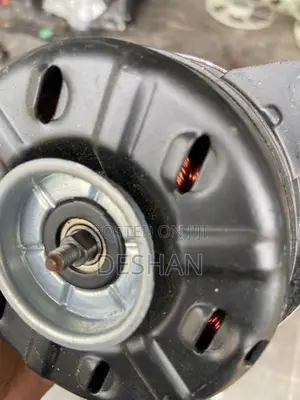 Toyota aqua axio hybrid Rediator Fan Motor