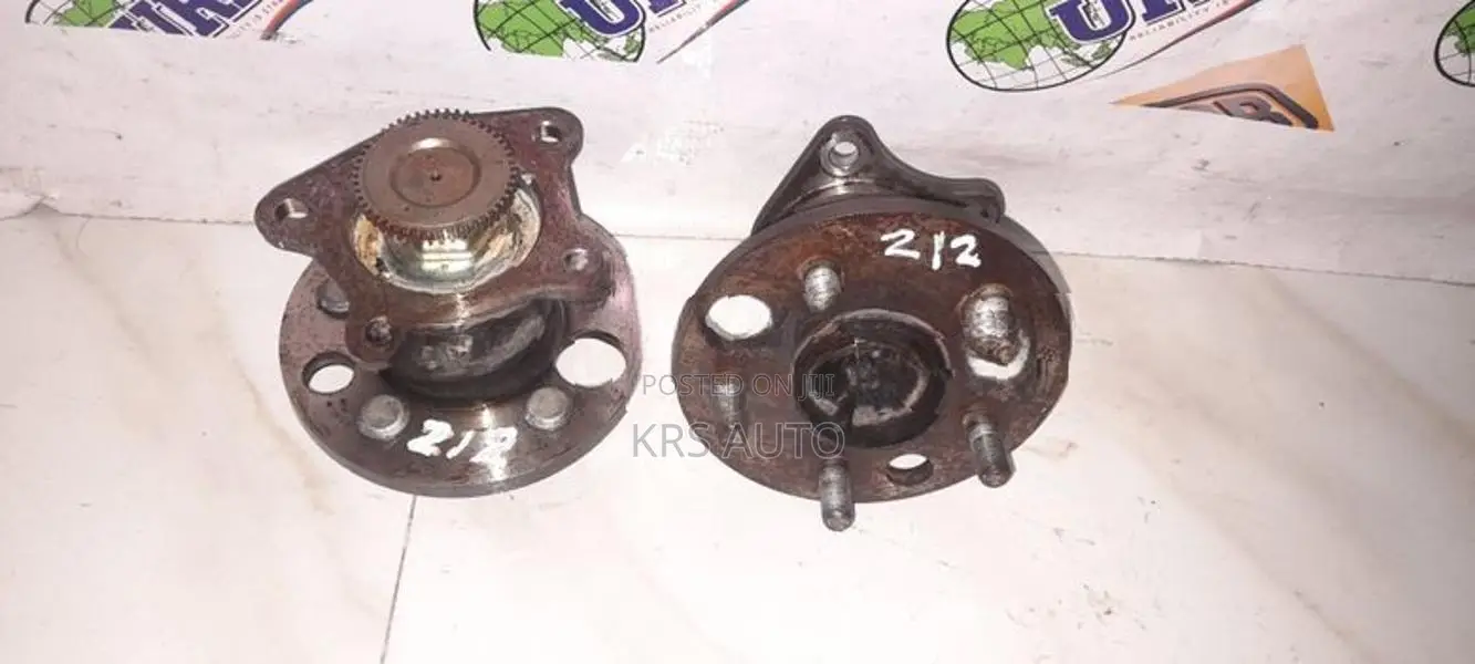 Toyota Carina AT 212 Rear Hub
