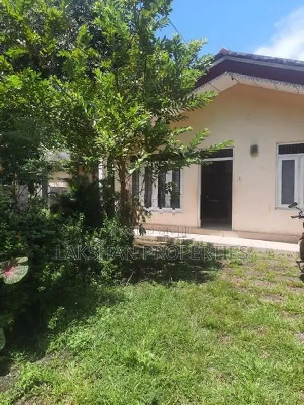 Land for Sale in Boralesgamuwa Devalamulla