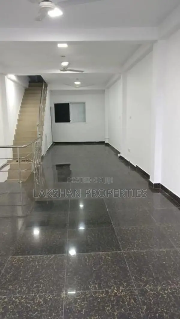 3story Building for Sale in Boralesgamuwa Lake Road