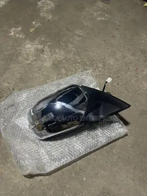 Mitsubishi Montero Sport 2013 Winker Side Mirror