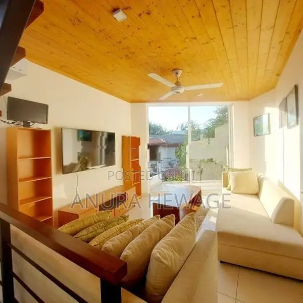 Luxurious Fully Furnished House for Sale Battaramulla. ( ID : BTH03 )